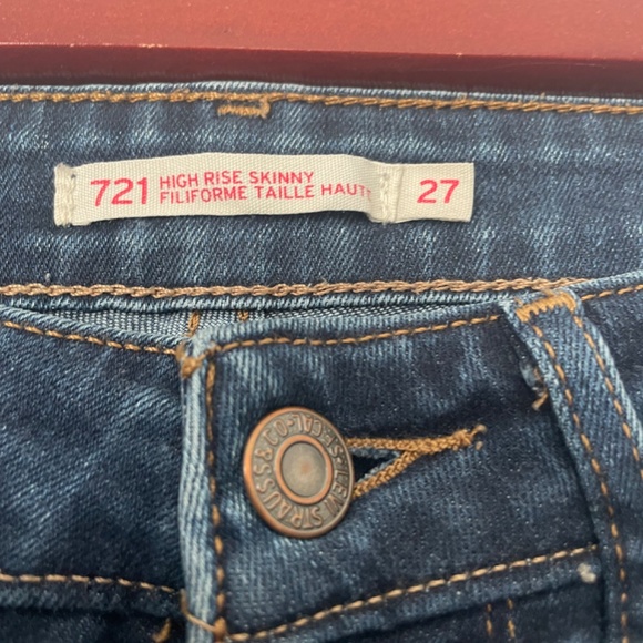 Levi’s High Rise Skinny Jeans - Picture 3 of 4